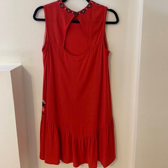 Cute Red Ruffled Embroidered Key Hole Dress - Picture 4 of 5